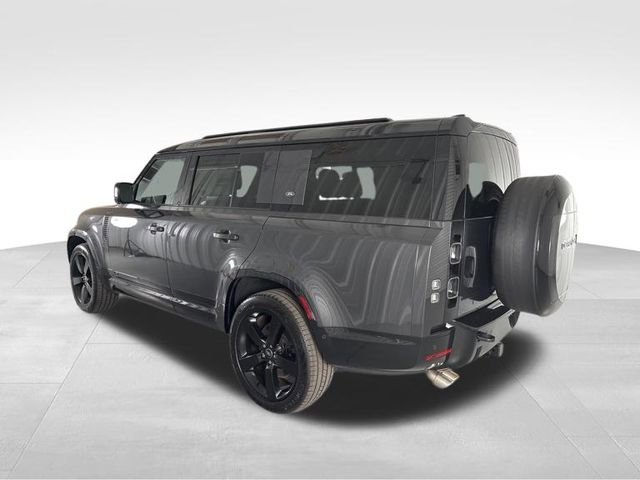 Used 2024 Land Rover Defender 130 V8 image 10