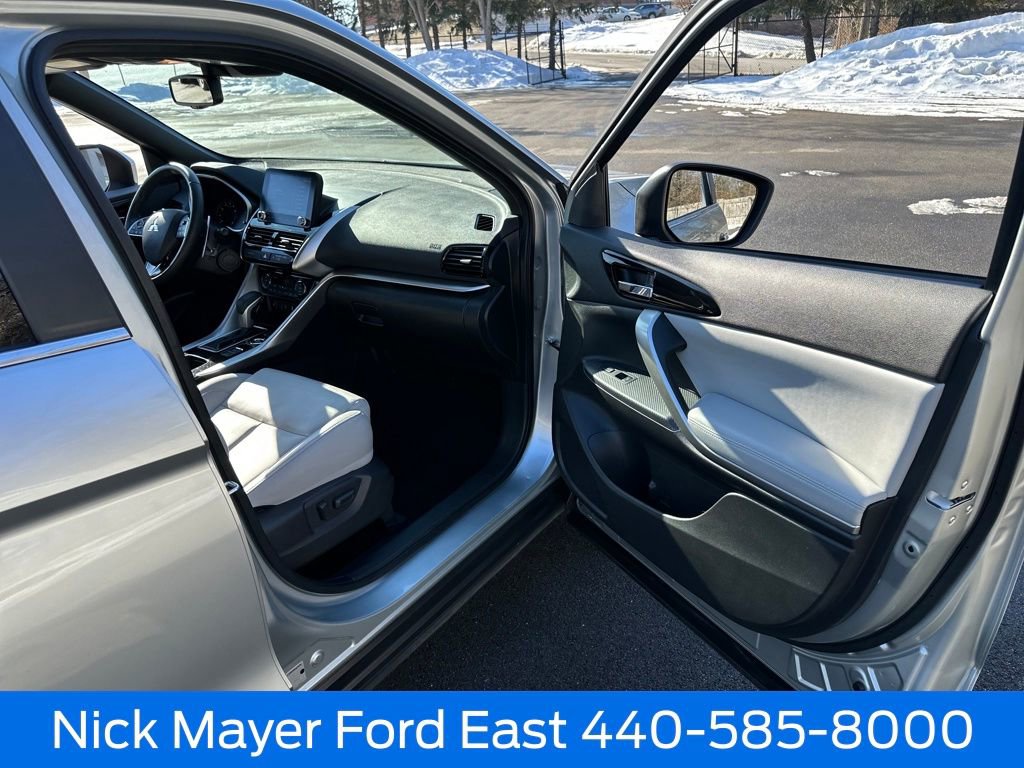 Used 2024 Mitsubishi Eclipse Cross SEL image 9