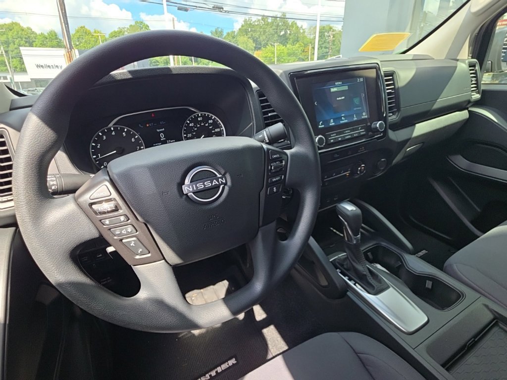 Used 2024 Nissan Frontier S w/ Technology Package AWD/4WD image 16