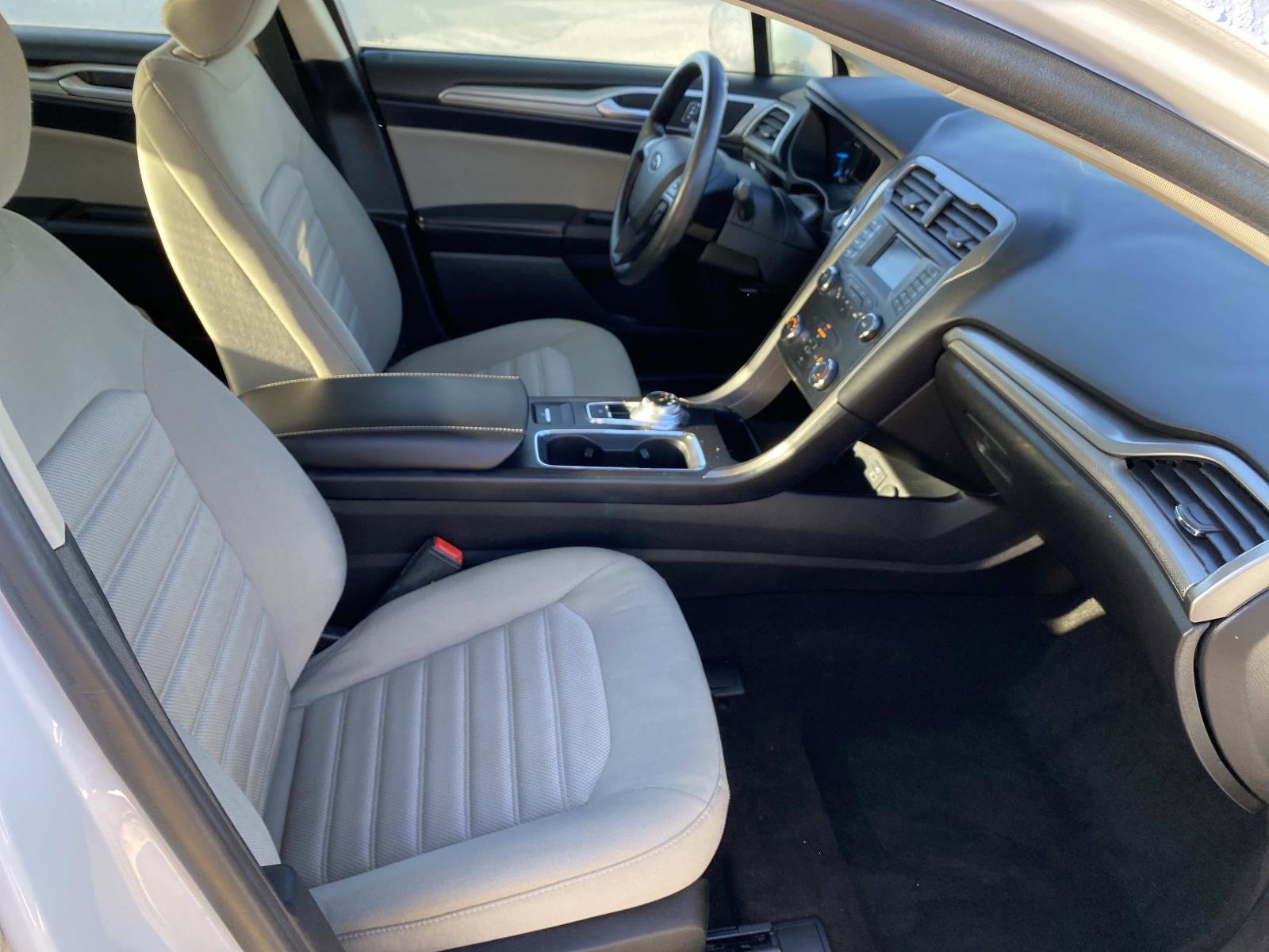 Used 2019 Ford Fusion S image 19