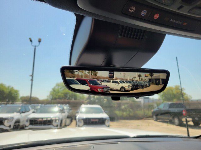 Used 2025 GMC Sierra 2500 Denali Ultimate image 22