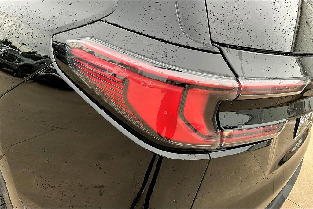 Used 2024 GMC Acadia Elevation image 39