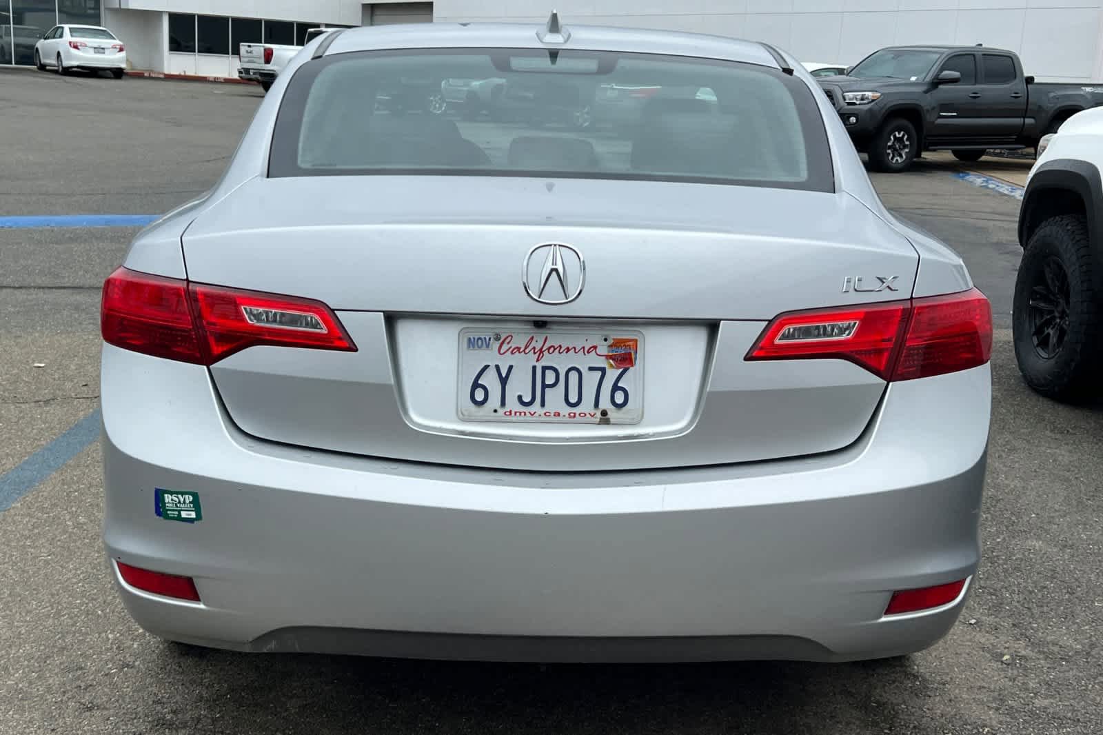Used 2013 Acura ILX w/ Premium Package FWD image 5
