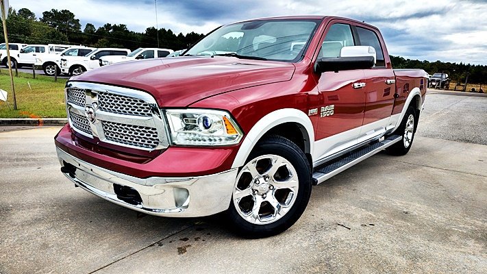 Used 2015 RAM 1500 Laramie w/ Convenience Group