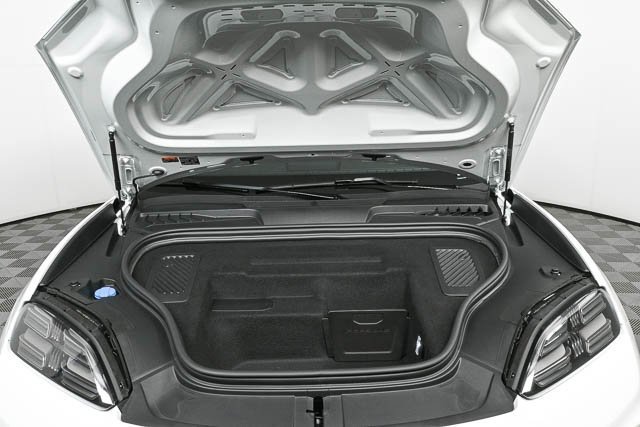 New 2025 Porsche Macan 4S Electric image 42