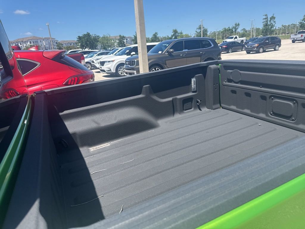 Used 2025 Jeep Gladiator Sport image 8