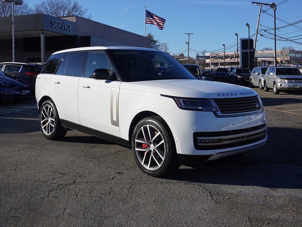 Used 2025 Land Rover Range Rover SE image 59