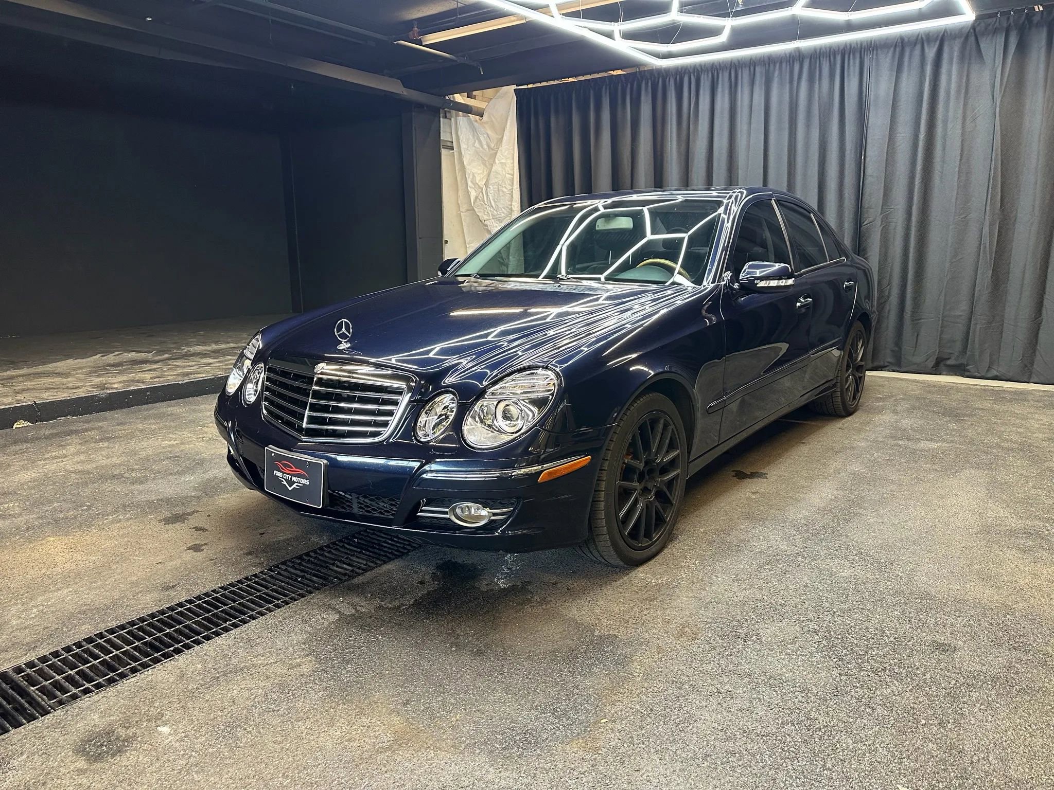 Used 2008 Mercedes-Benz E 350 4MATIC Sedan w/ Premium Pkg 1 image 3