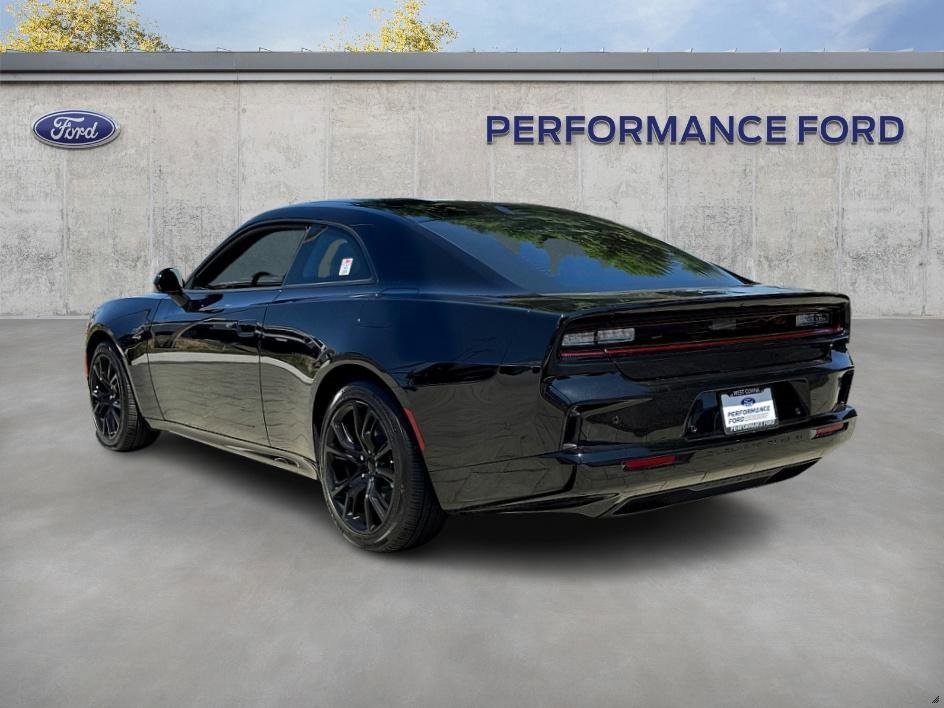 Used 2025 Dodge Charger R/T w/ Quick Order Package 25M R/T image 9