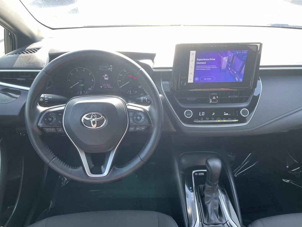 Used 2025 Toyota Corolla SE FWD image 17