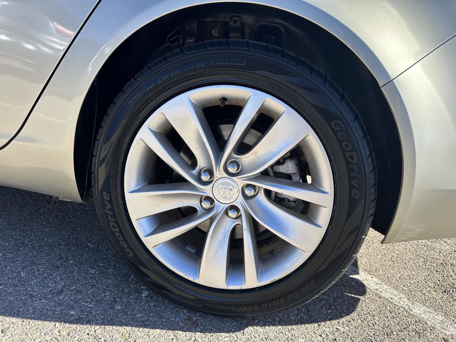 Used 2015 Buick Regal Premium w/ Experience Buick Package image 32