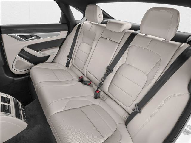 New 2024 Jaguar XF R-Dynamic SE AWD/4WD image 9