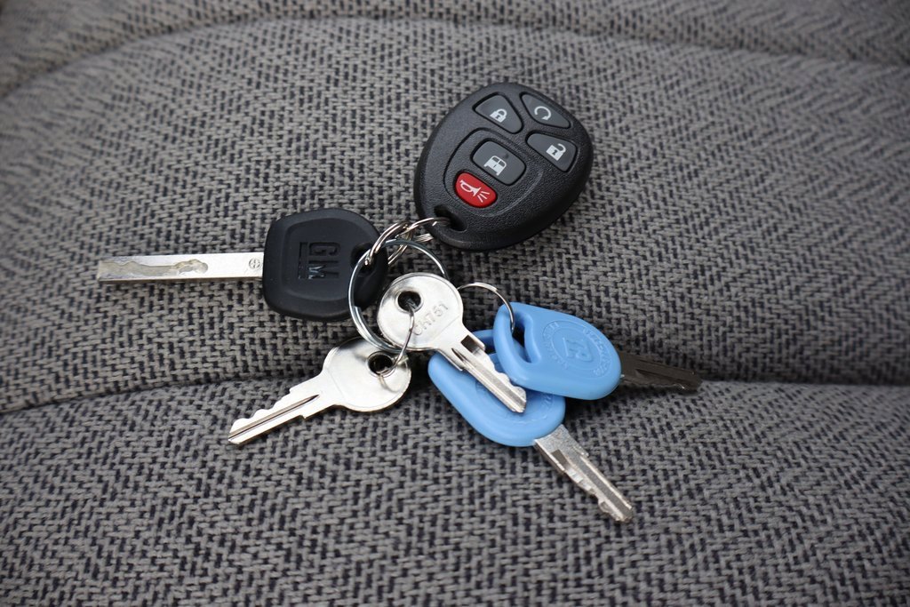 New 2025 Chevrolet Express 2500 Work Van w/ Driver Convenience Package image 30