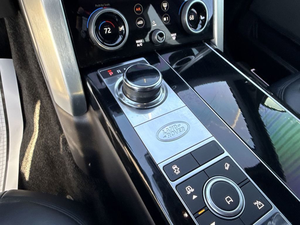 Used 2020 Land Rover Range Rover HSE image 20
