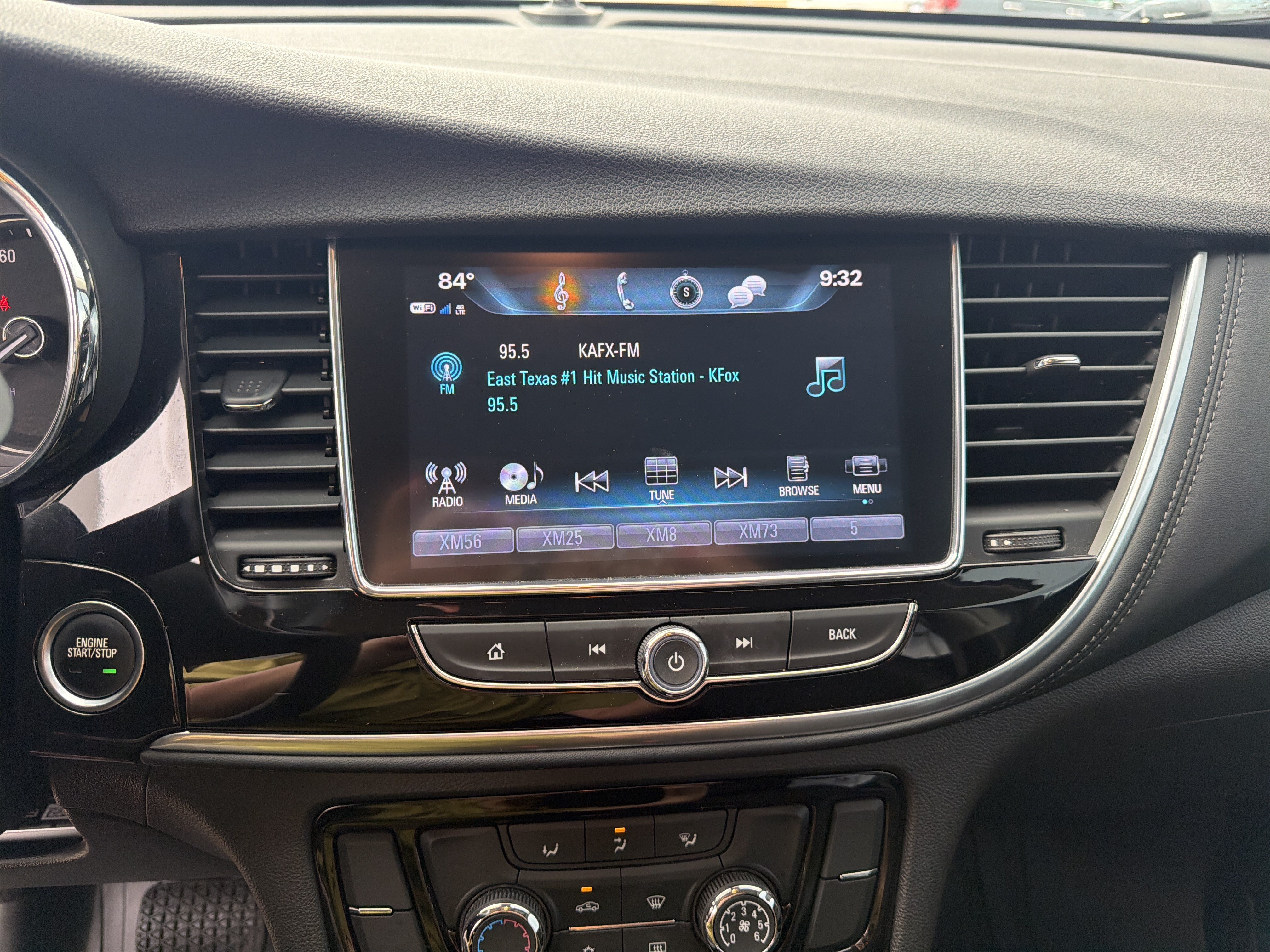 Used 2021 Buick Encore Preferred w/ Safety Package FWD image 16