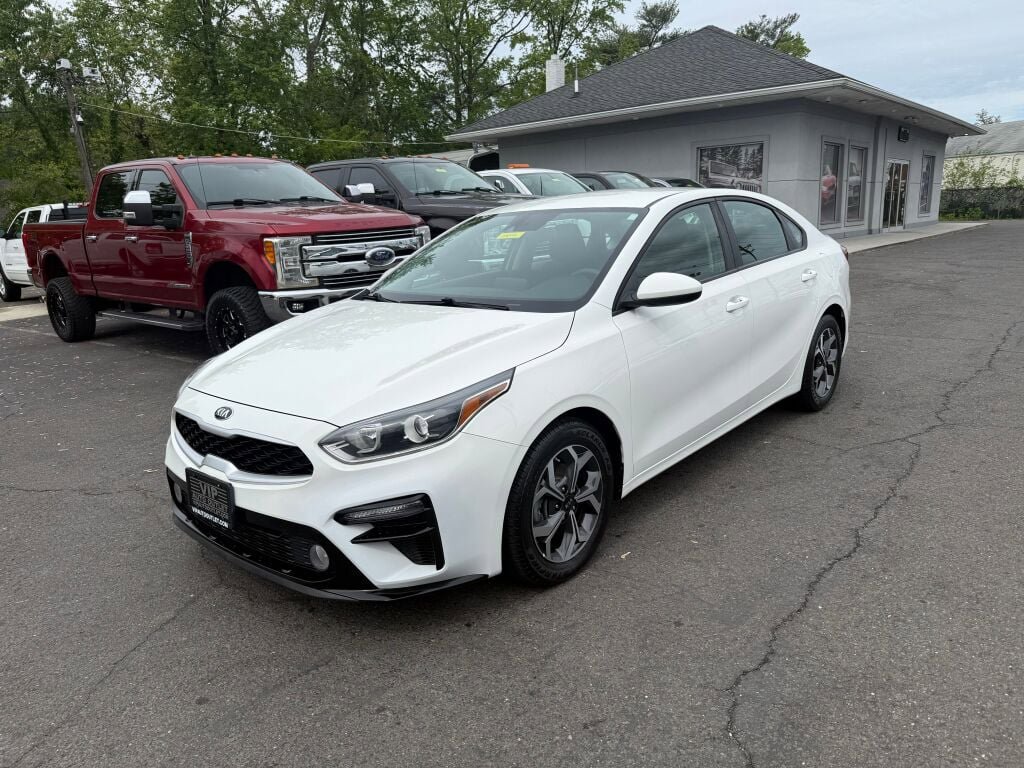 Used 2020 Kia Forte LXS FWD image 3