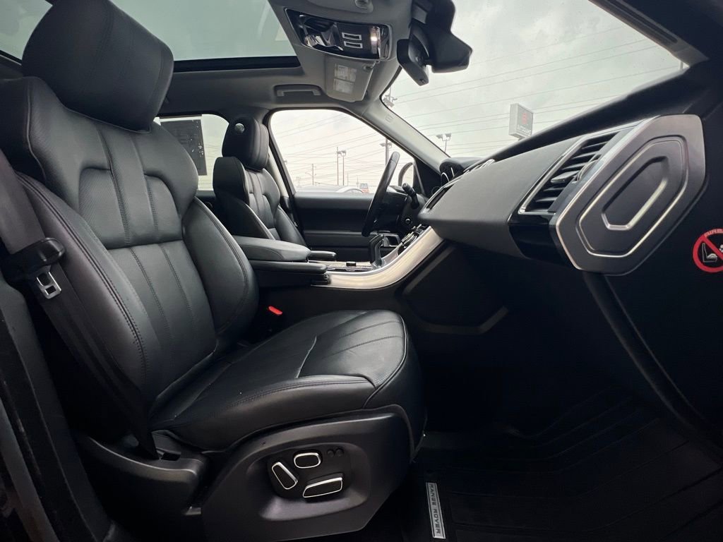 Used 2014 Land Rover Range Rover Sport HSE image 29