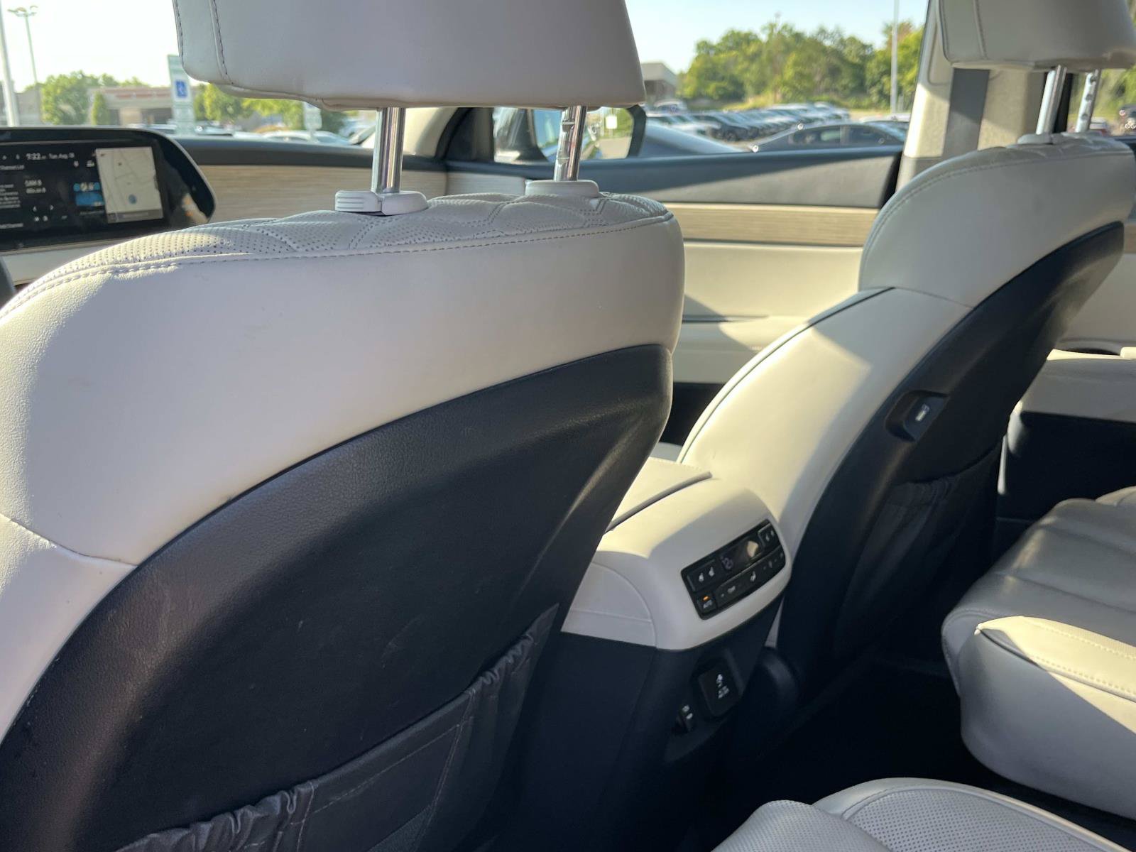 Used 2022 Hyundai Palisade Limited FWD image 22