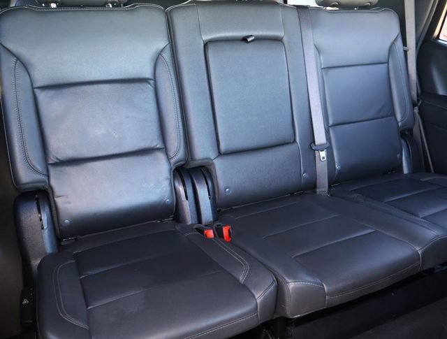 Used 2025 Chevrolet Tahoe Z71 AWD/4WD image 19
