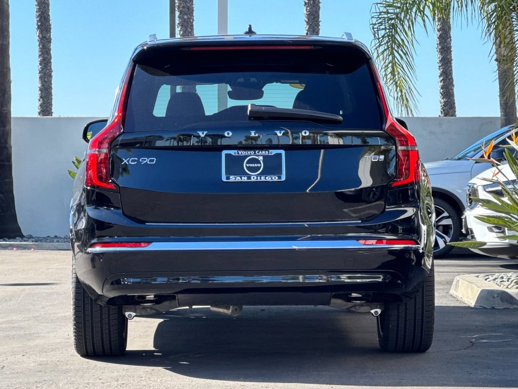 New 2026 Volvo XC90 T8 Plus w/ Protection Package Premier image 4