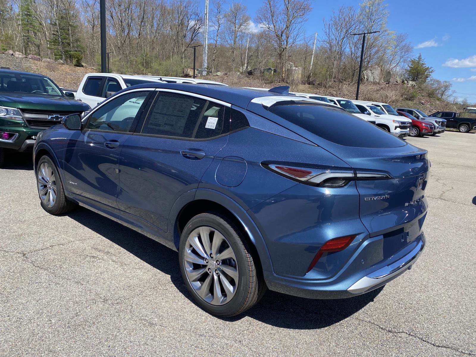 New 2026 Buick Envista Avenir FWD image 3