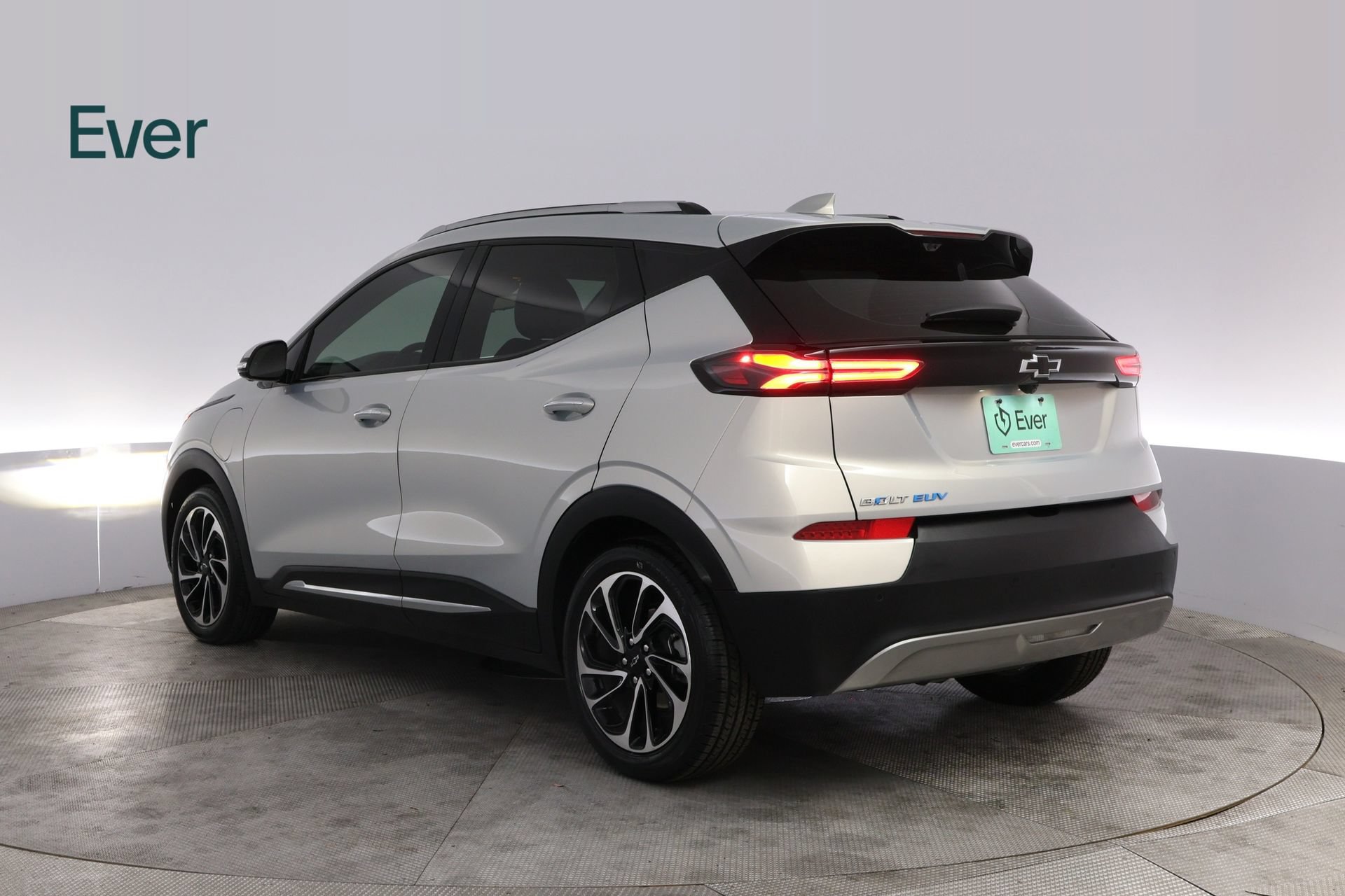 Used 2023 Chevrolet Bolt EUV Premier FWD image 17