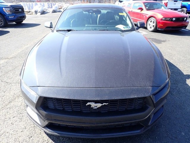 Used 2024 Ford Mustang Premium image 8