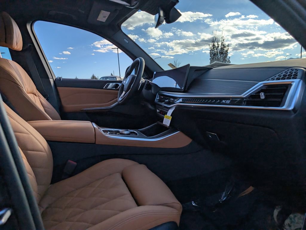 New 2026 BMW X5 xDrive50e w/ Climate Comfort Package image 22