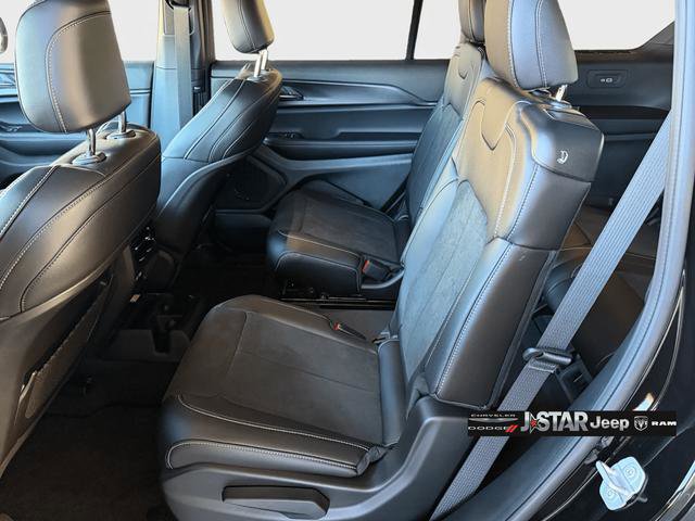 New 2025 Jeep Grand Cherokee L Laredo image 14