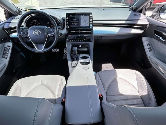 Used 2019 Toyota Avalon Touring FWD image 9