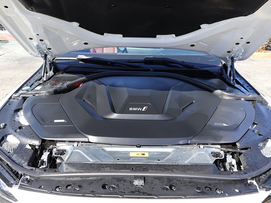 Used 2023 BMW i4 eDrive40 w/ M Sport Package image 18