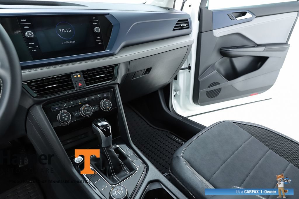 Used 2024 Volkswagen Taos SE w/ Panoramic Sunroof Package AWD/4WD image 23