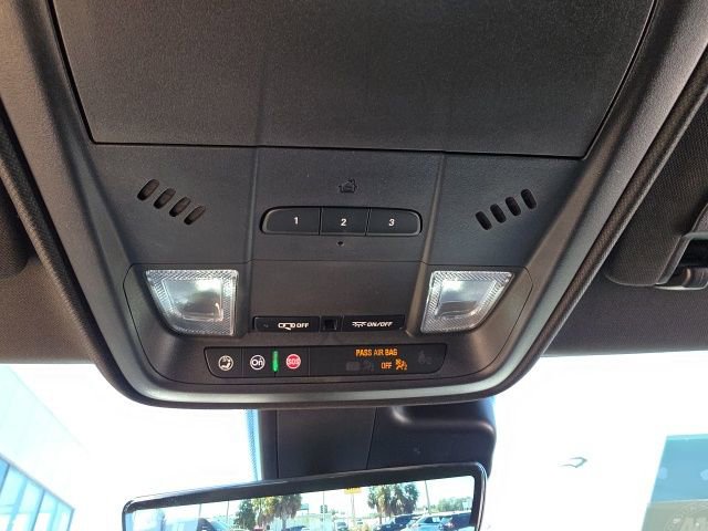 Used 2023 Cadillac XT4 Premium Luxury w/ Enhanced Visibility Package image 20