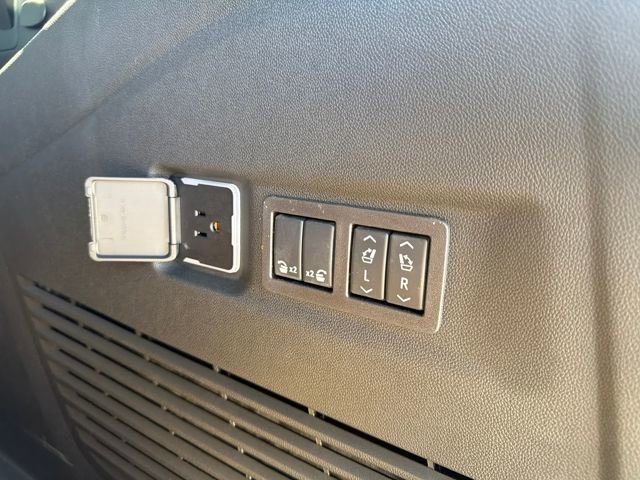 New 2026 Chevrolet Suburban LT w/ Comfort Package image 13