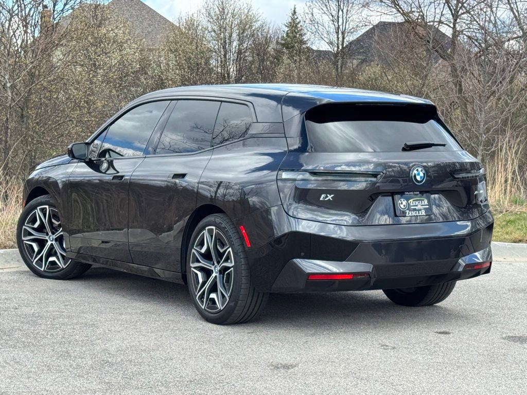 Certified 2023 BMW iX xDrive50 w/ Premium Package image 4