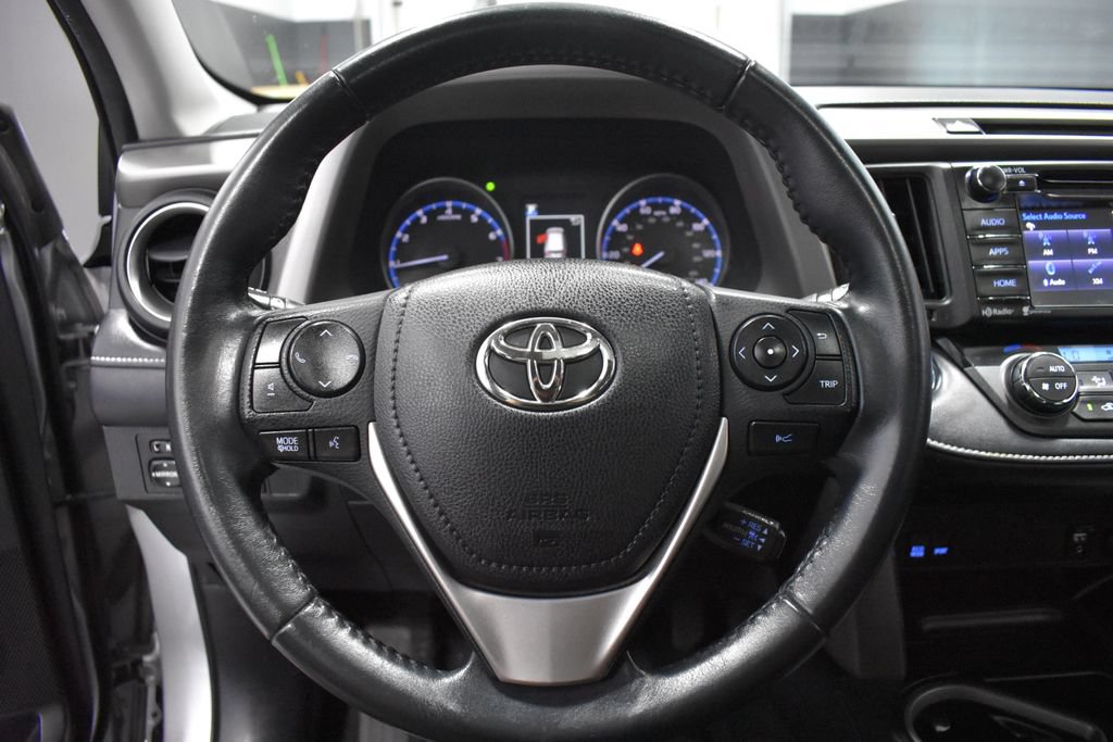 Used 2018 Toyota RAV4 XLE w/ Plus Extra Value Package FWD image 28