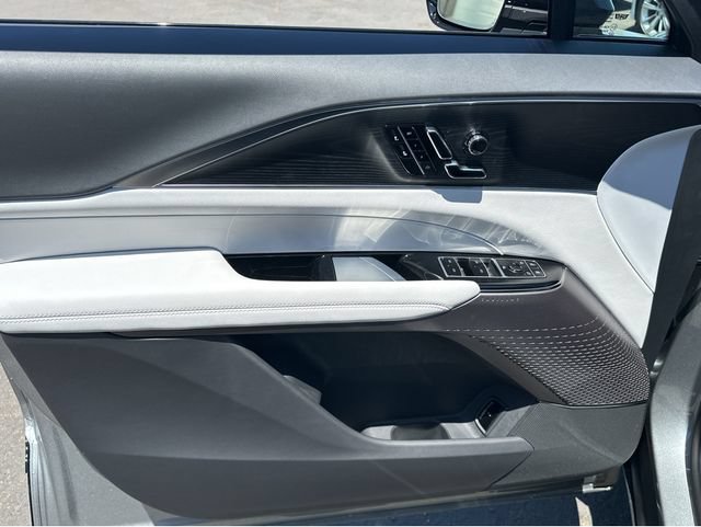 New 2026 Cadillac Lyriq Luxury w/ LPO, Floor Liner Package AWD/4WD image 5