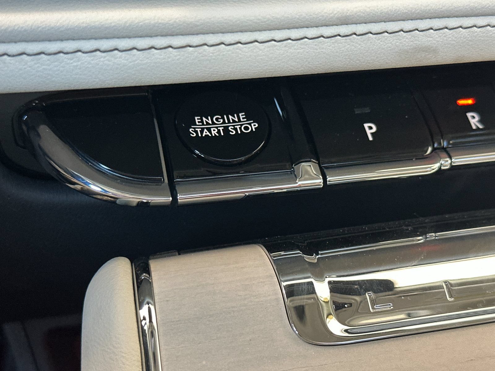 New 2026 Lincoln Aviator Reserve AWD/4WD image 23