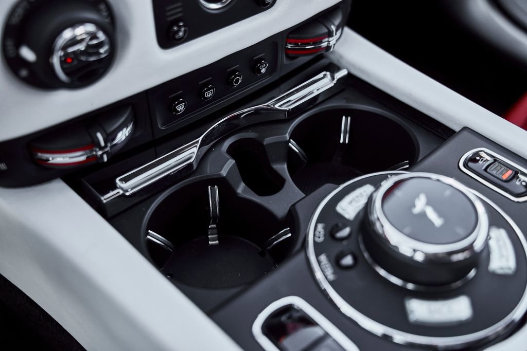 Used 2020 Rolls-Royce Wraith RWD image 62