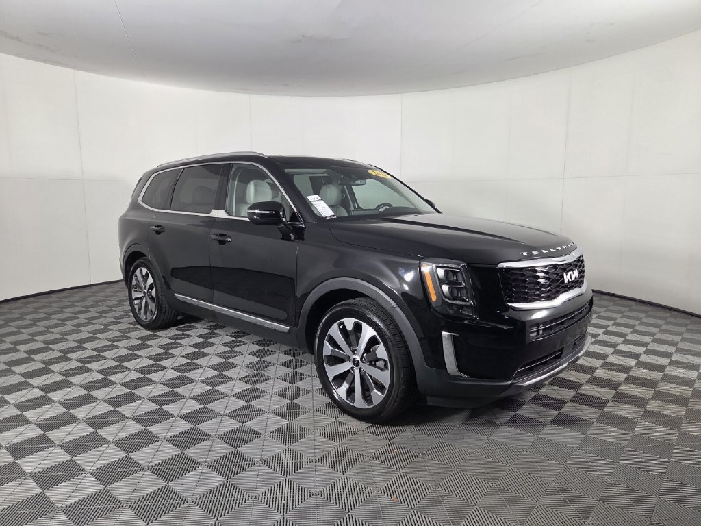 Used 2022 Kia Telluride EX w/ EX Premium Package FWD image 2