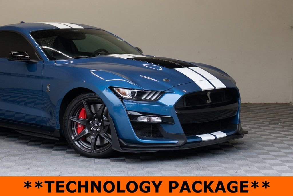 Used 2021 Ford Mustang Shelby GT500 w/ Carbon Fiber Track Pack RWD image 3