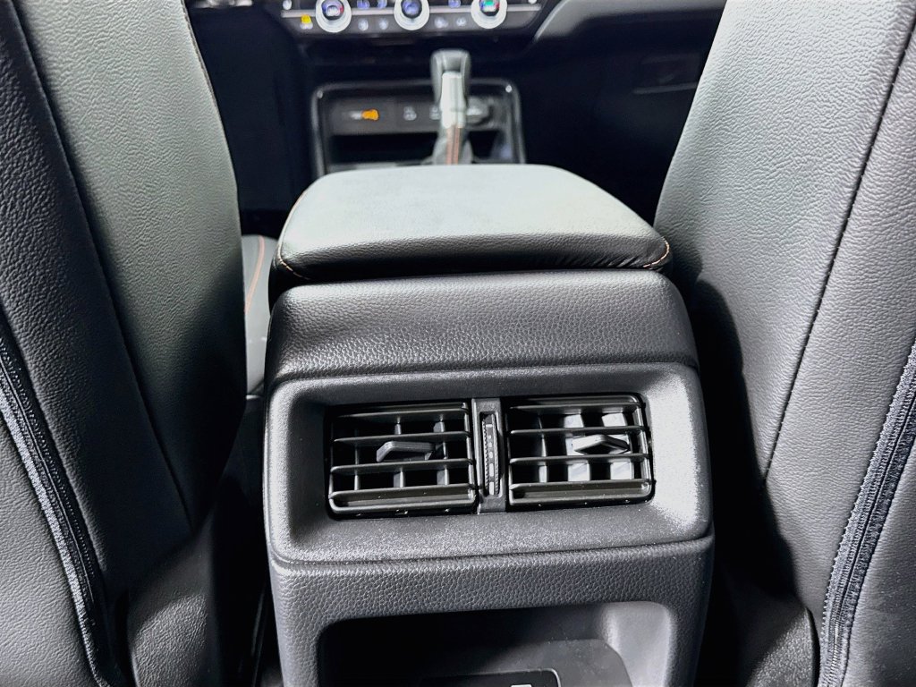 Used 2026 Honda CR-V Sport Touring image 32