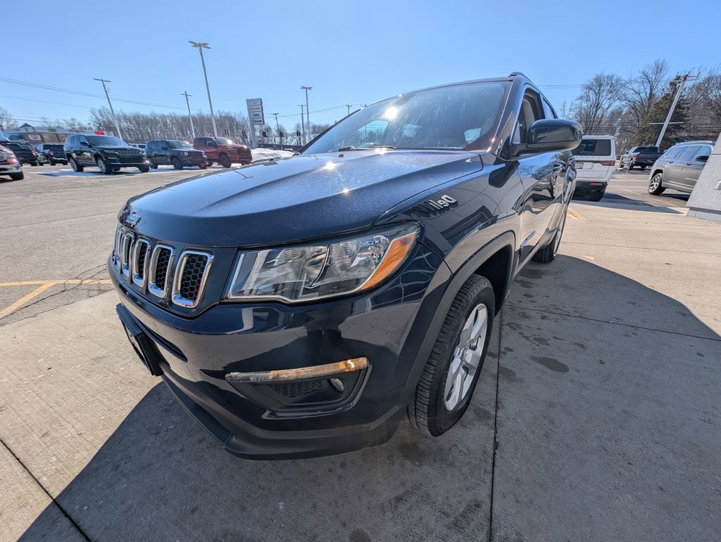 Used 2019 Jeep Compass Latitude w/ Cold Weather Group image 8