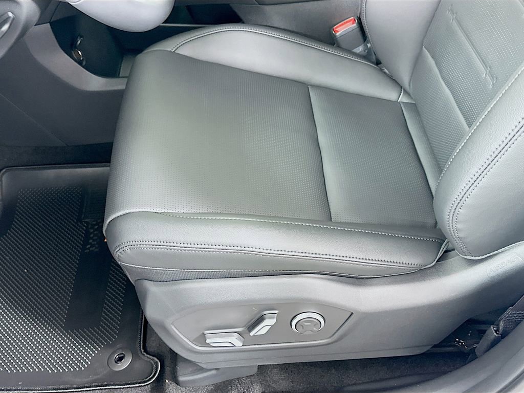 New 2026 Hyundai Santa Fe Limited image 21