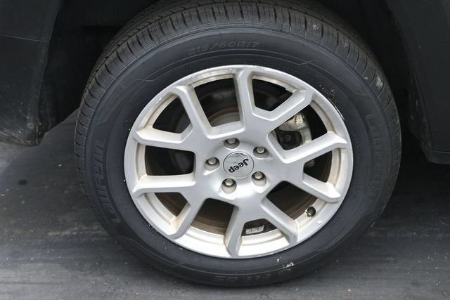 Used 2023 Jeep Renegade Latitude AWD/4WD image 40
