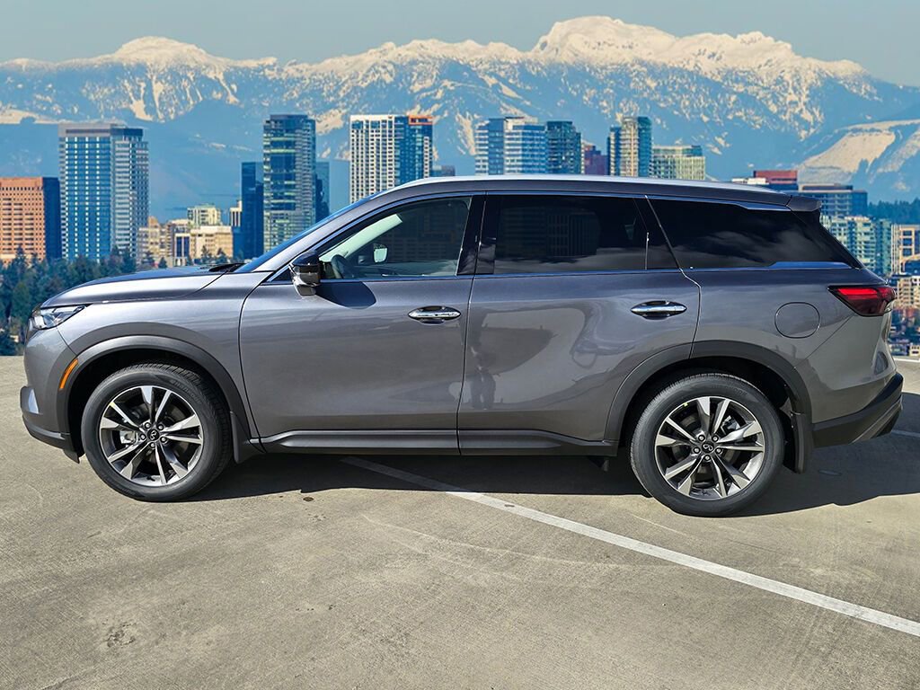 New 2025 INFINITI QX60 Luxe image 2