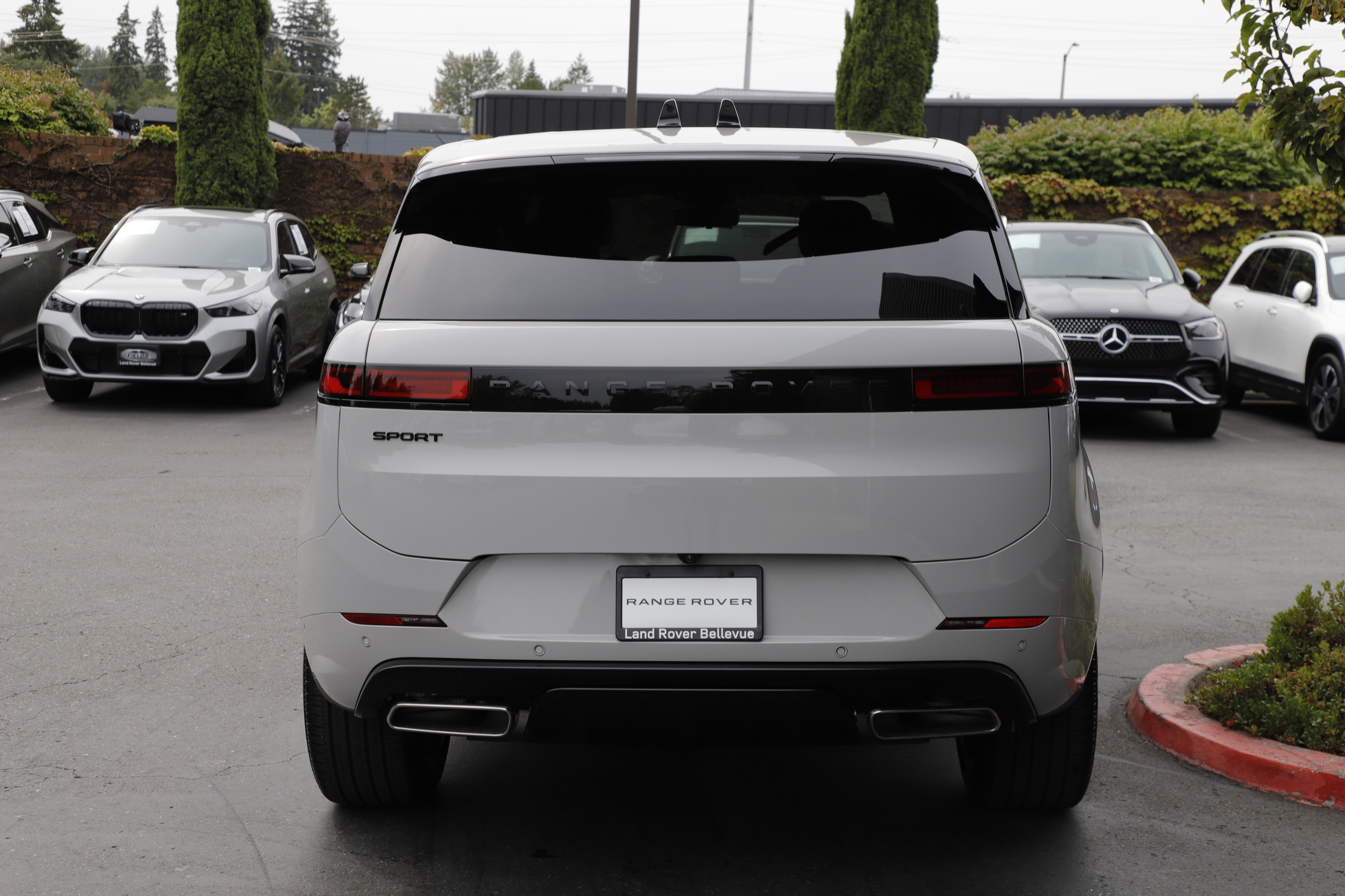 New 2026 Land Rover Range Rover Sport Dynamic SE AWD/4WD image 5