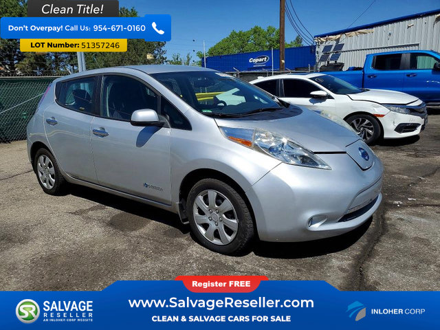 Used 2013 Nissan Leaf SV w/ LED & Quick Charge Pkg FWD image 5