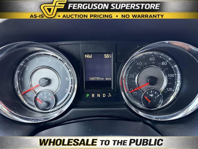 Used 2014 Chrysler Town & Country Touring image 30