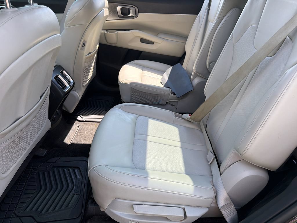 Used 2021 Kia Sorento EX FWD image 18